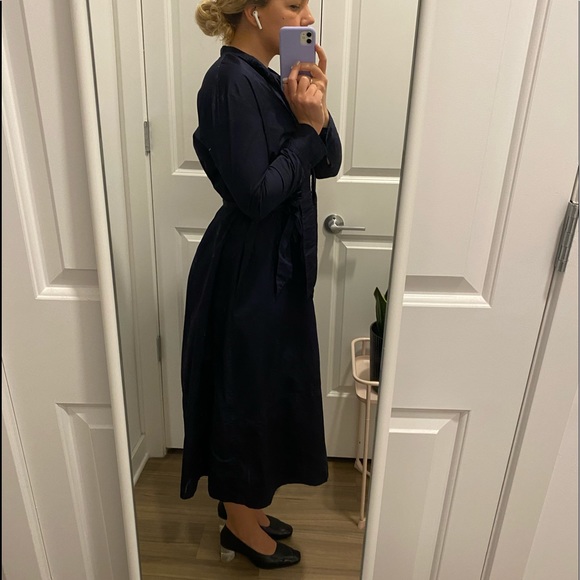 Dress Co. - Picture 3 of 7